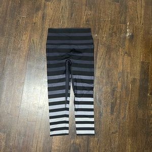 SUPER CUTE K-DEER LEGGINGS